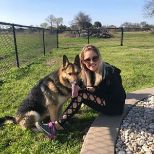 Meet your Posher, Mandy